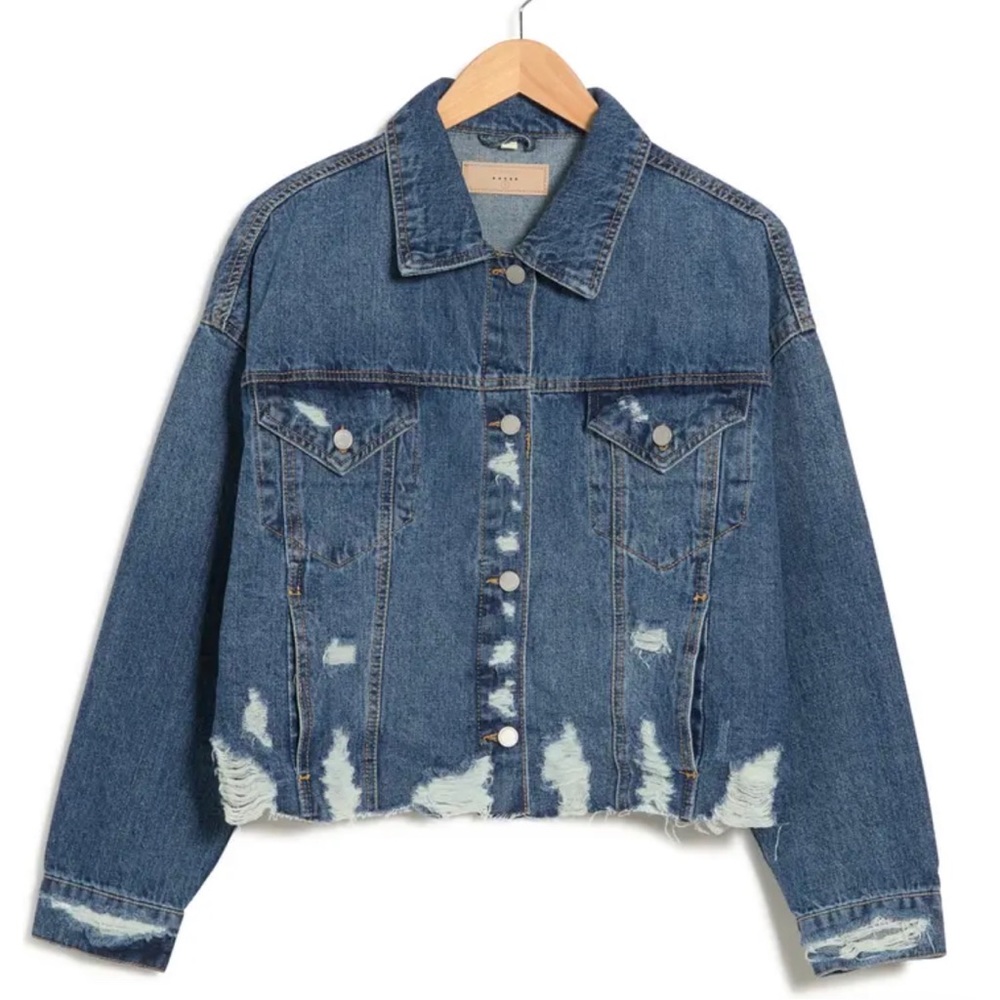 Blank NYC Distressed Denim Jacket NWT Size M - Picture 3 of 8